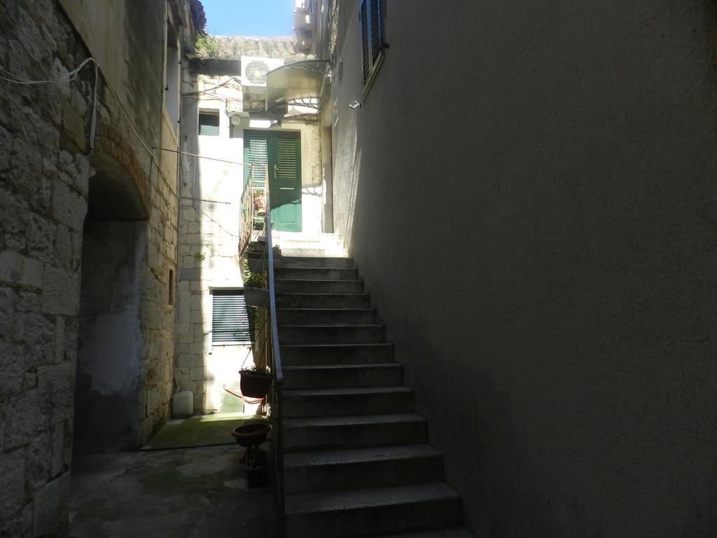 Apartment Nika Split Bagian luar foto